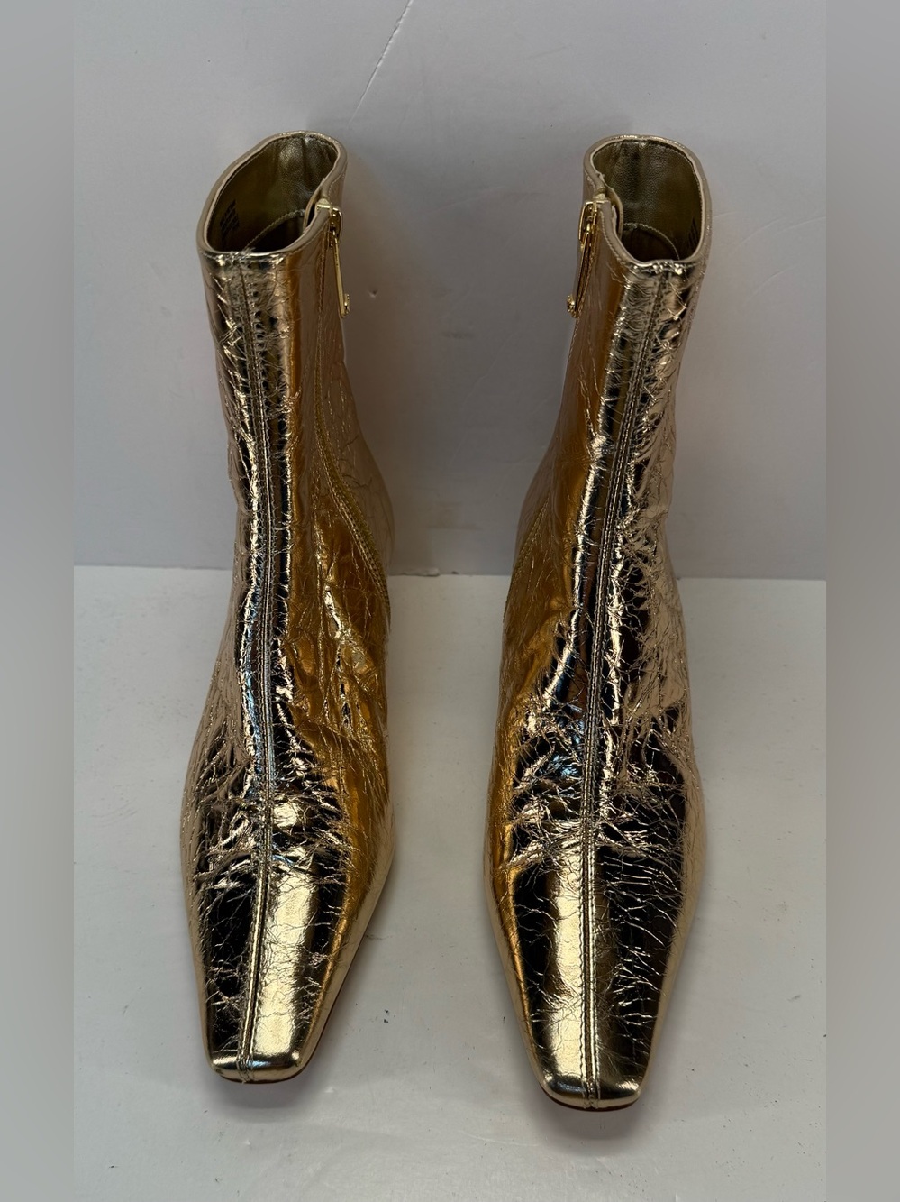 Michael Kors Crinkled Metallic Gold pointed toe Ankle Booties women’s size 6.5 - Picture 6 of 16